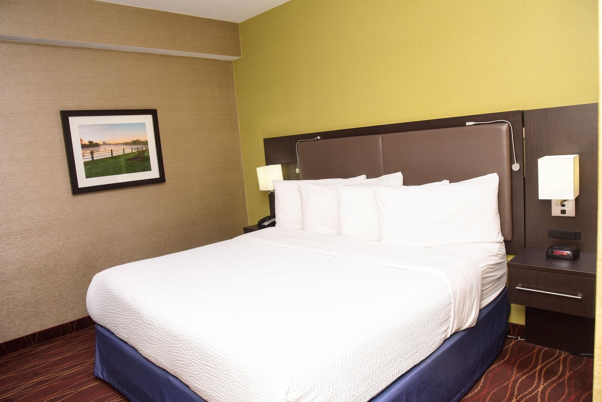 Days Inn By Wyndham אוטווה מראה חיצוני תמונה