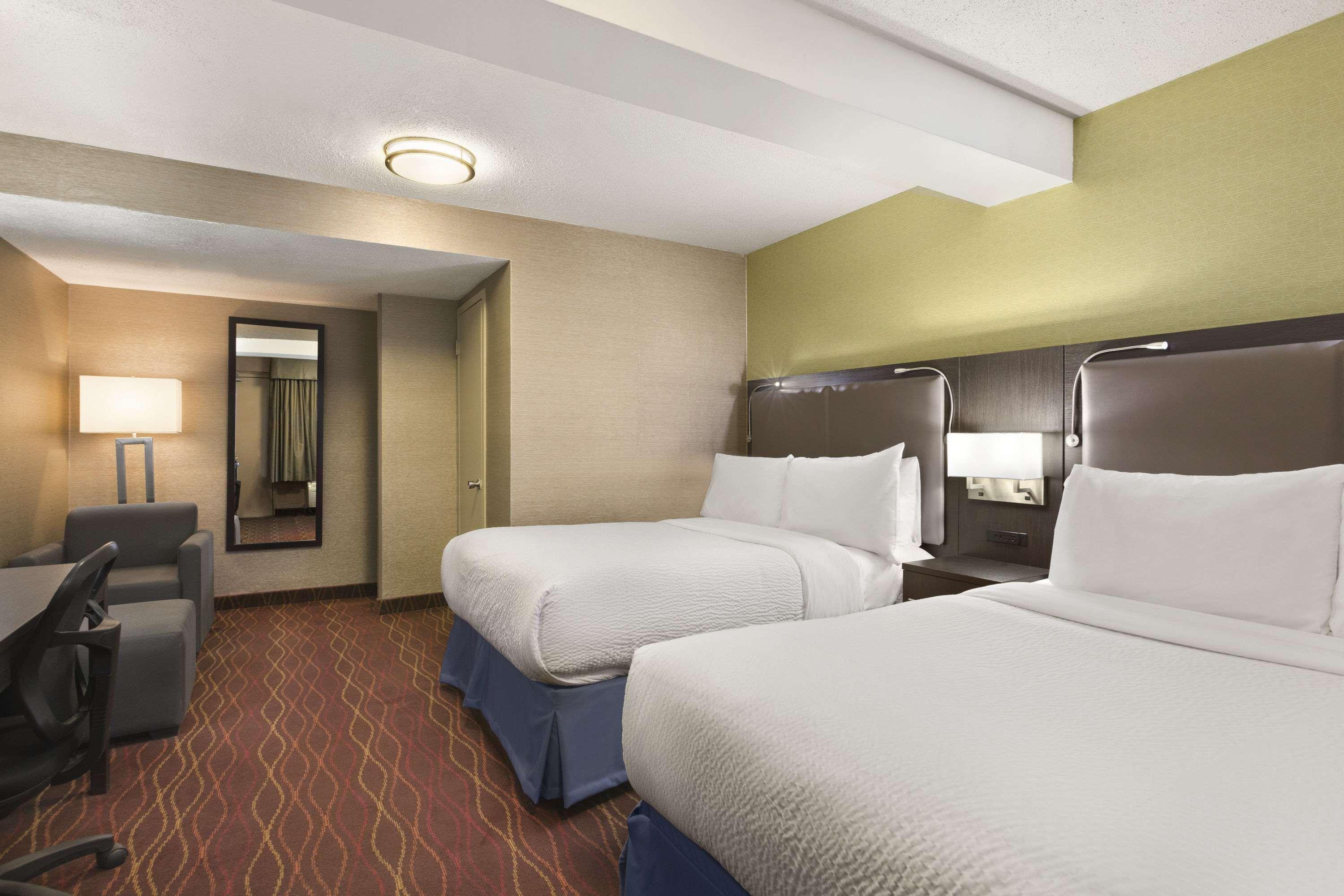 Days Inn By Wyndham אוטווה מראה חיצוני תמונה