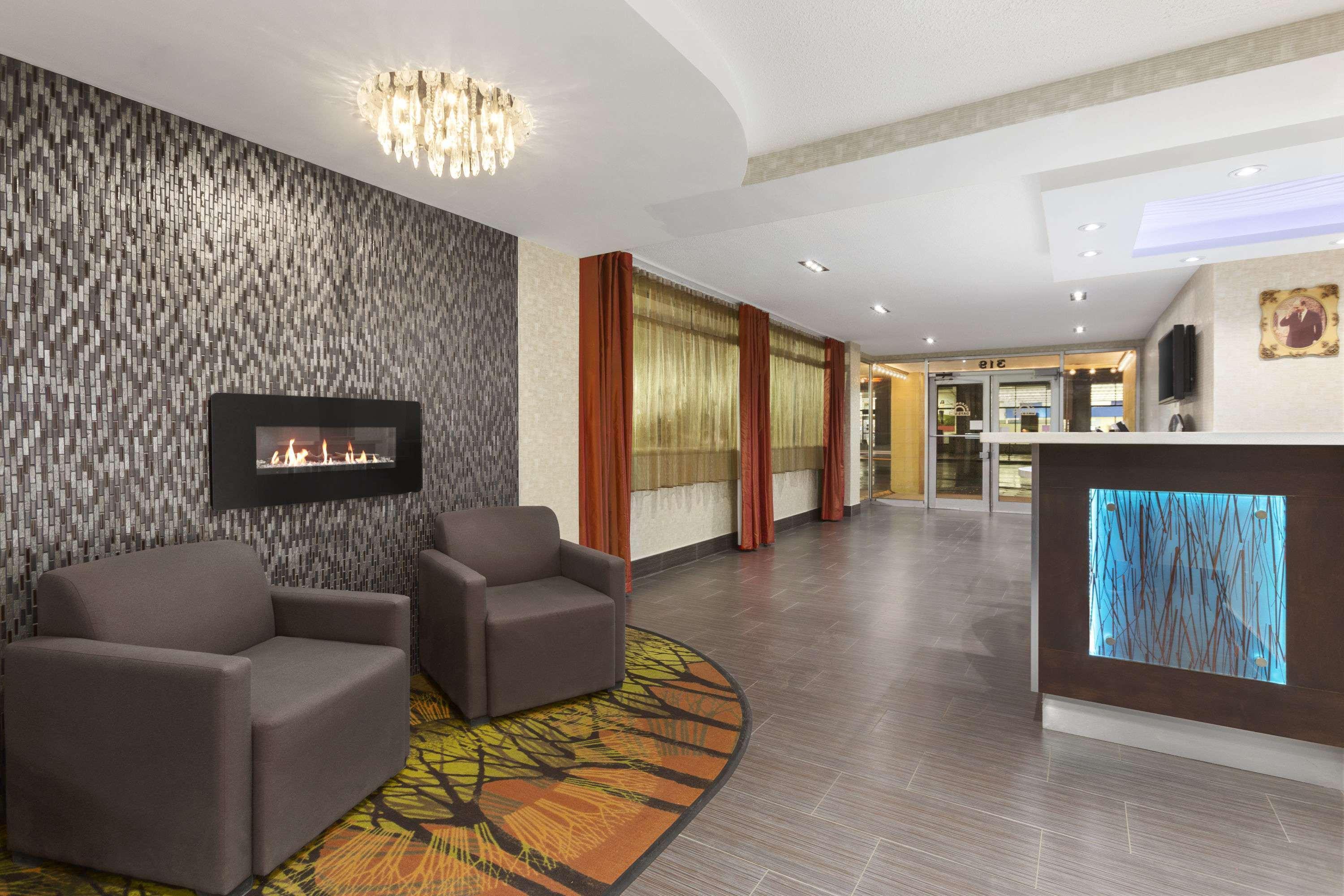 Days Inn By Wyndham אוטווה מראה חיצוני תמונה